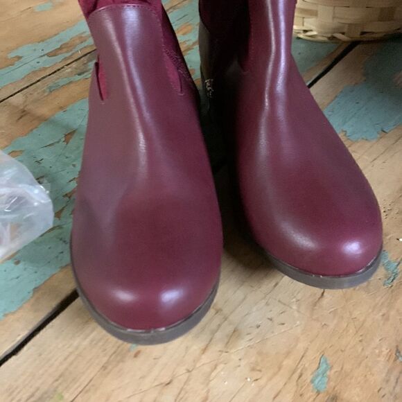 Hoff knee boot burgundy suede like material . 6.5 size - Picture 4 of 10
